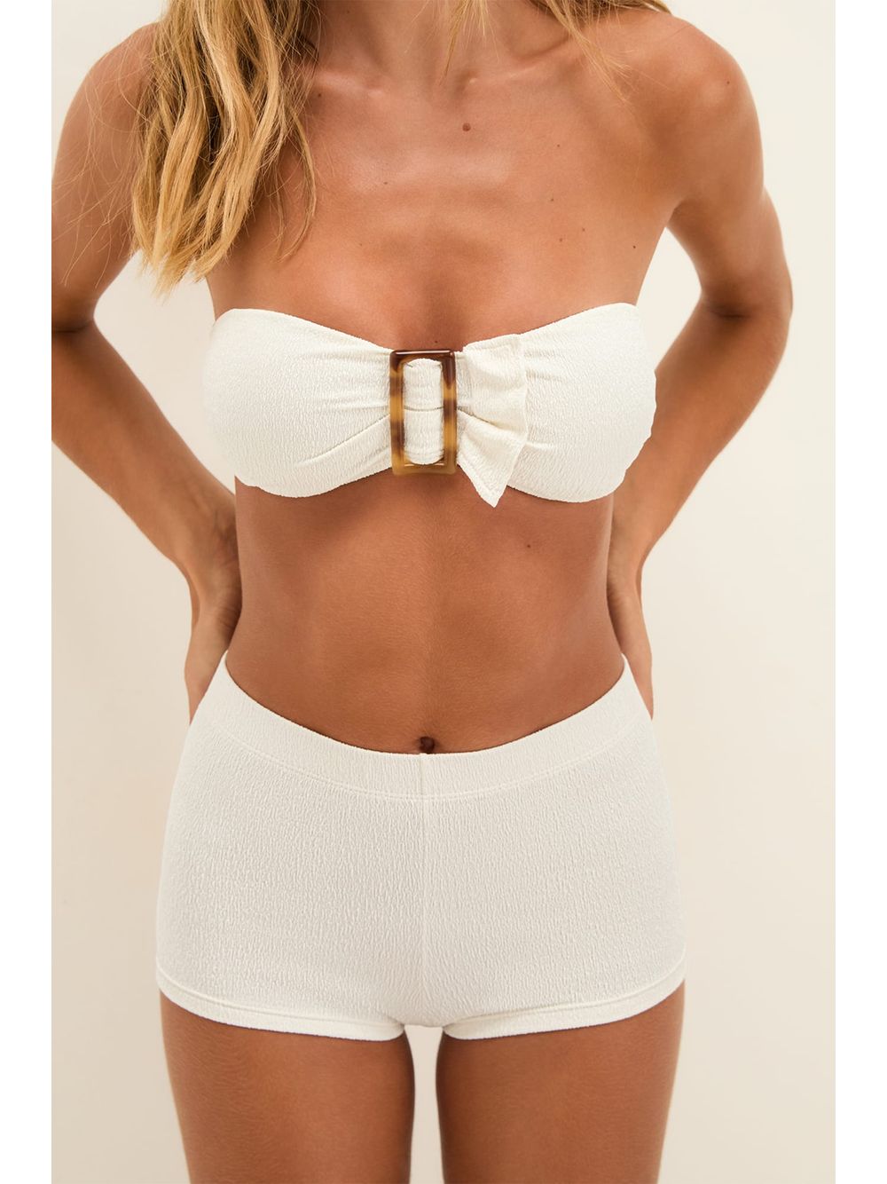 ViX — Short Sandy White