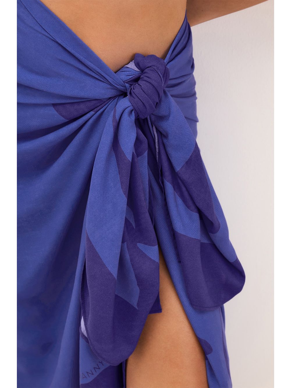 ViX — Canga Estampada Seafern